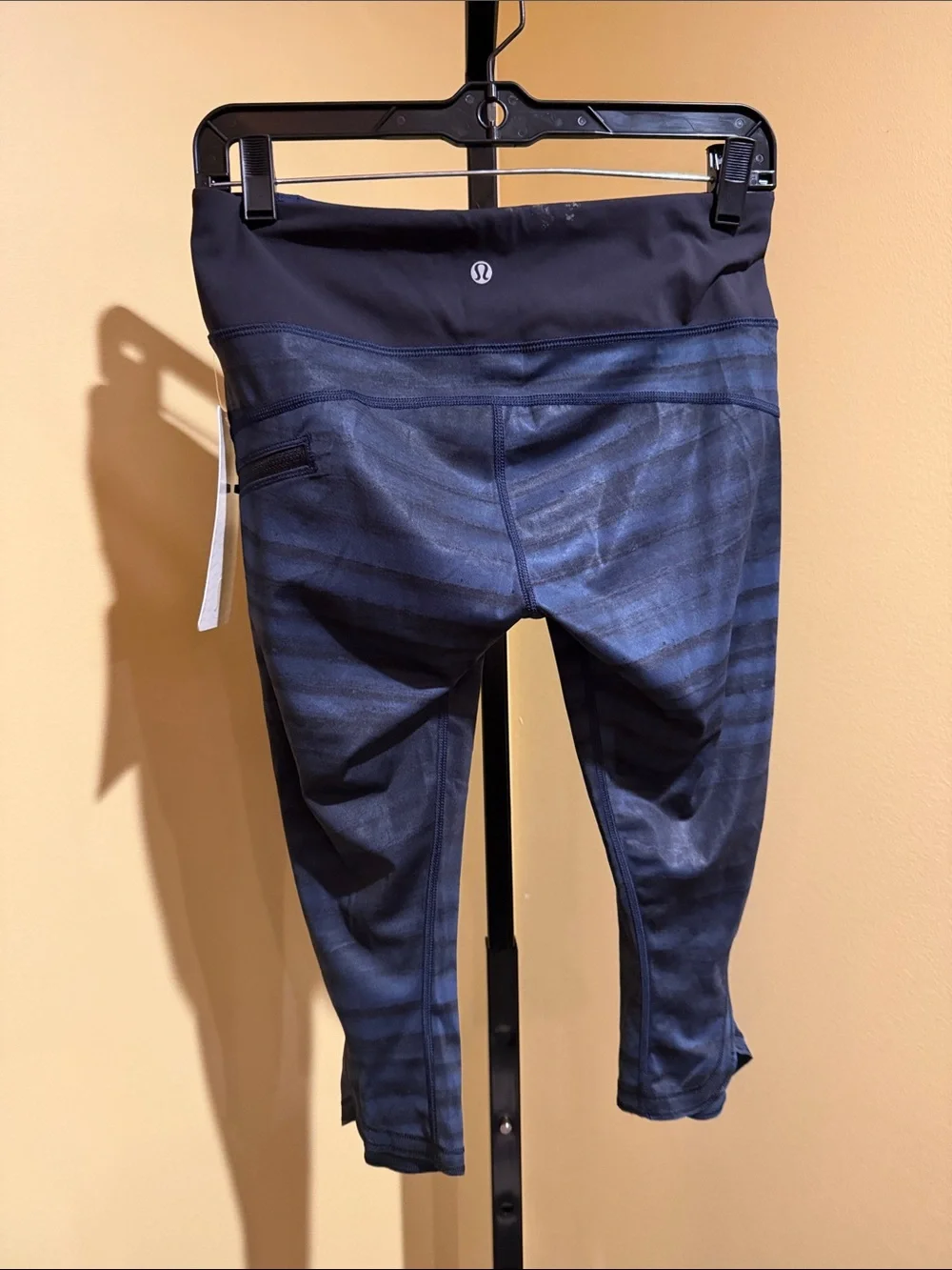 lululemon Navy Blue Striped Cropped Leggings